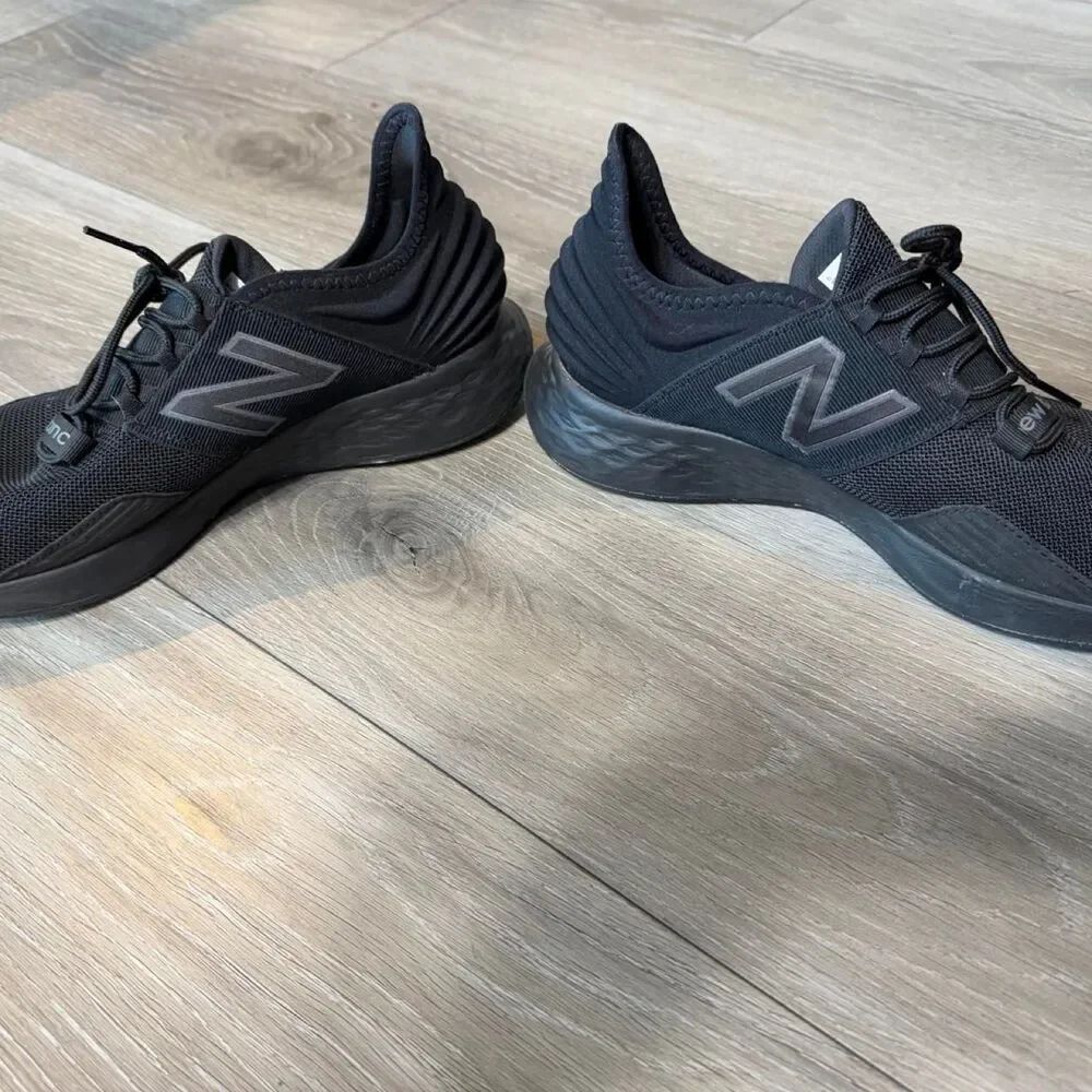 New-balance Men's Black and Grey Trainers